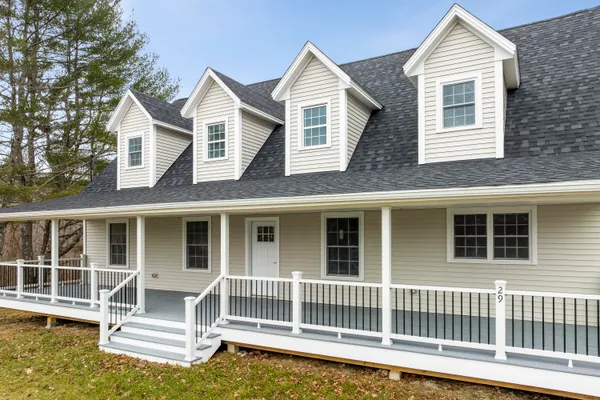 $929,000 | 29 Pleasant Street, Newcastle, ME 04553