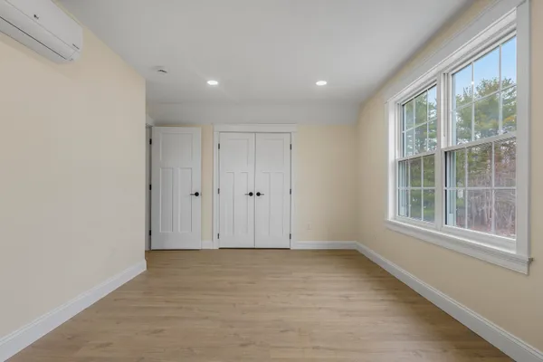 $929,000 | 29 Pleasant Street, Newcastle, ME 04553