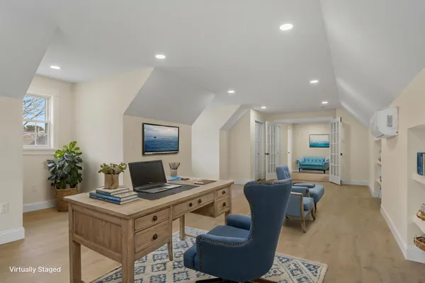 $929,000 | 29 Pleasant Street, Newcastle, ME 04553