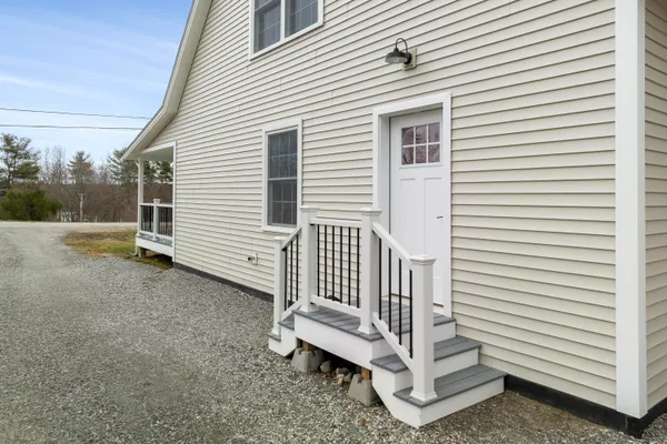 $929,000 | 29 Pleasant Street, Newcastle, ME 04553