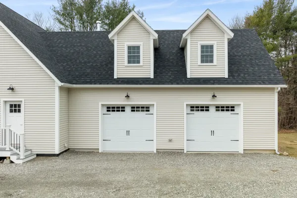 $929,000 | 29 Pleasant Street, Newcastle, ME 04553