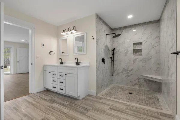 $929,000 | 29 Pleasant Street, Newcastle, ME 04553