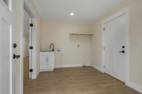 $929,000 | 29 Pleasant Street, Newcastle, ME 04553