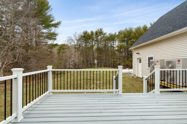 $929,000 | 29 Pleasant Street, Newcastle, ME 04553