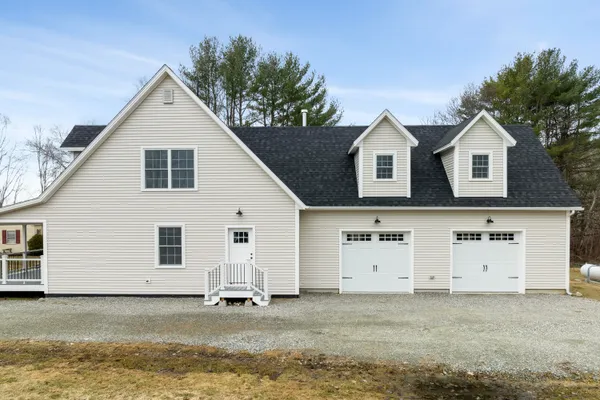 $929,000 | 29 Pleasant Street, Newcastle, ME 04553