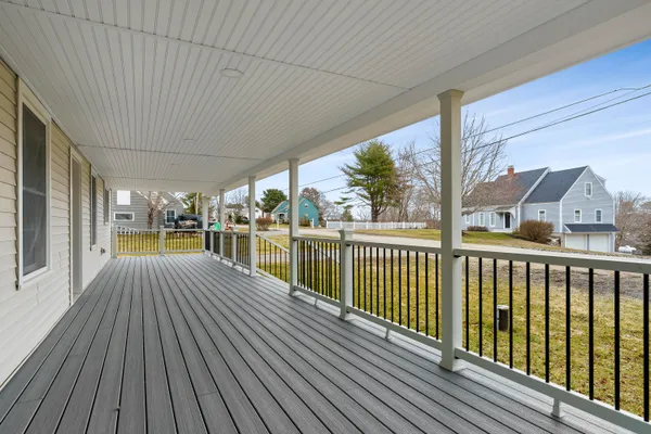 $929,000 | 29 Pleasant Street, Newcastle, ME 04553