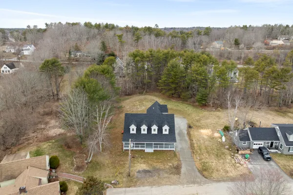 $929,000 | 29 Pleasant Street, Newcastle, ME 04553