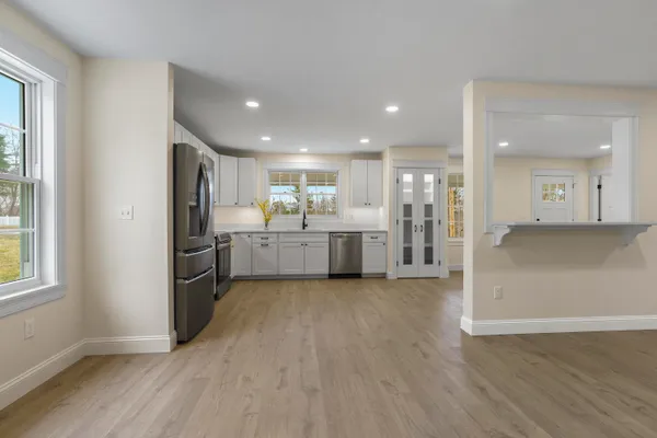 $929,000 | 29 Pleasant Street, Newcastle, ME 04553