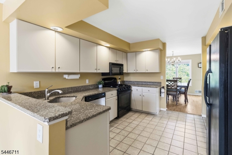 138 Terrace Drive Chatham, NJ 07928 - Photo 9 of 22