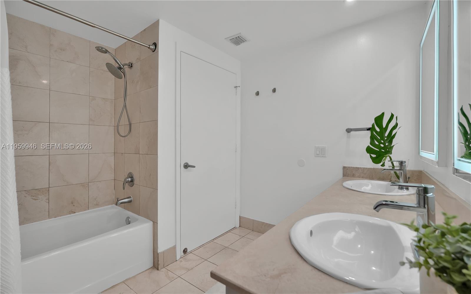 2475 Brickell Avenue, Unit 1509 Miami, FL 33129 - Photo 21 of 32