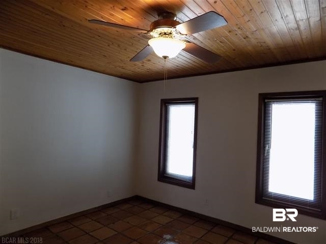 152 Lakeview Loop Daphne, AL 36526 - Photo 8 of 17