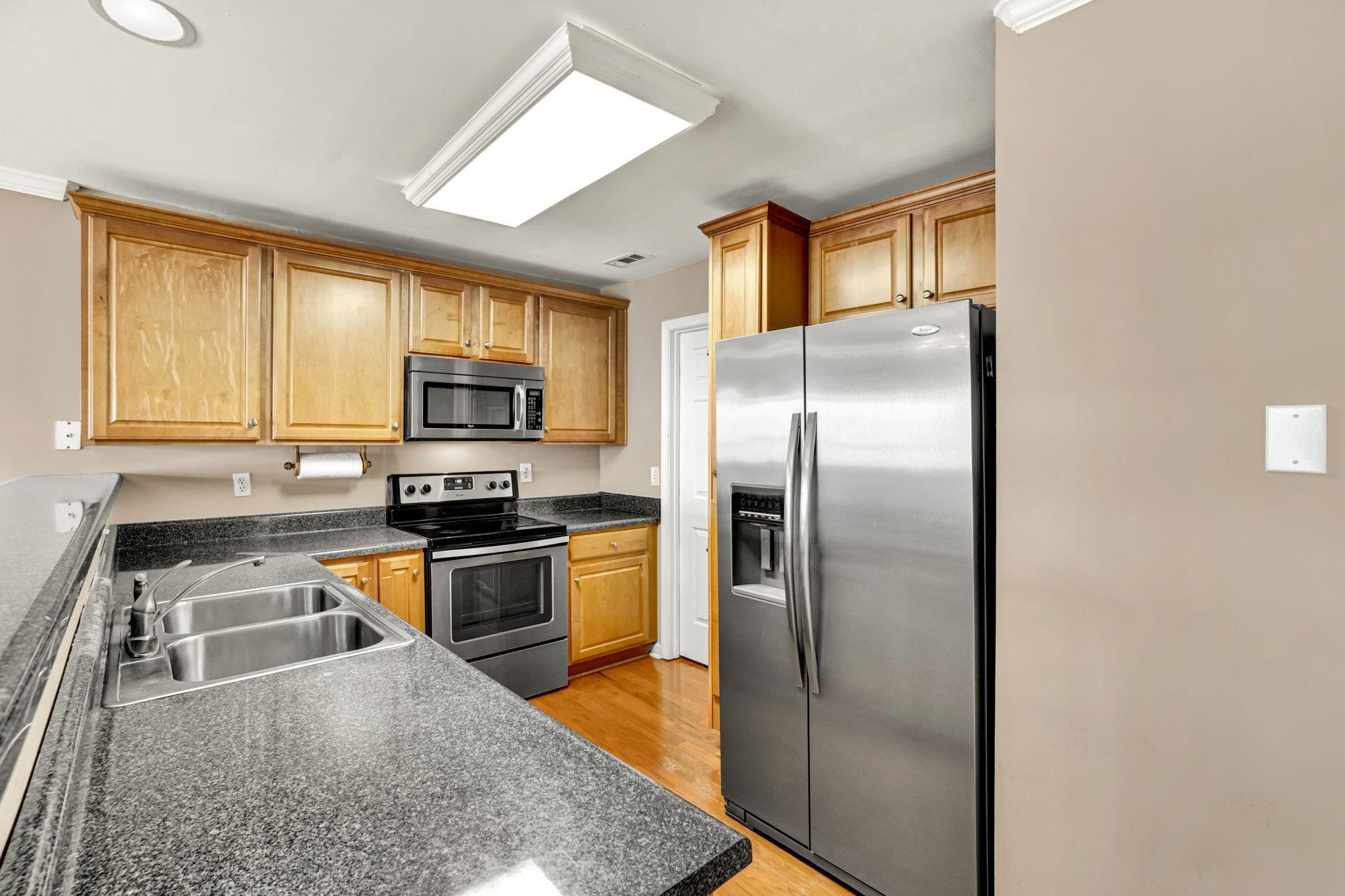 409 Falling Rock Way Greenville, SC 29615 - Photo 3 of 50