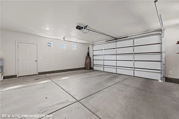 $395,000 | 921 Shadow Hawk Ridge, Mesquite, NV 89027