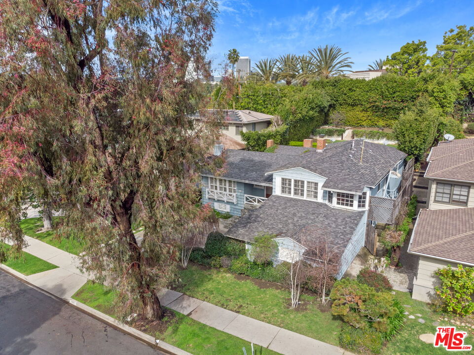 9601 Bolton Road Los Angeles, CA 90034 - Photo 3 of 33 an aerial view of a house