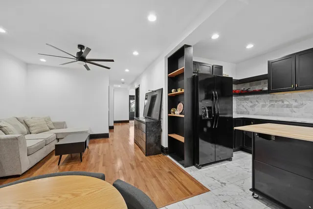 $842,500 | 4728 North Kennicott Avenue, Chicago, IL 60630