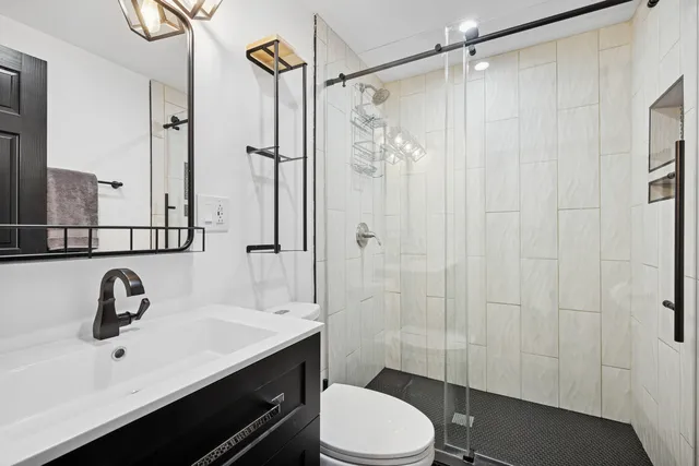 $842,500 | 4728 North Kennicott Avenue, Chicago, IL 60630