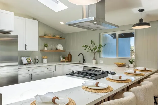 $1,245,000 | 6994 Carthage Street, San Diego, CA 92120