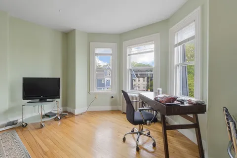 $2,395,000 | 407 A Broadway, Cambridge, MA 02138