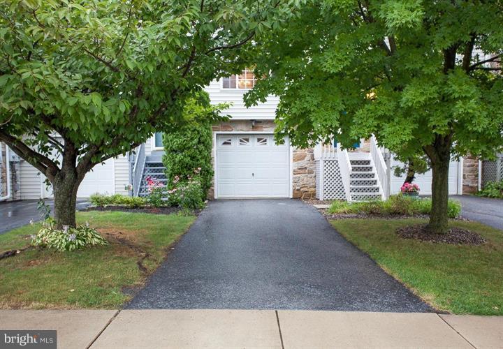 108 Riders Way Lebanon, PA 17042 - Photo 4 of 17 Gallery Image 4