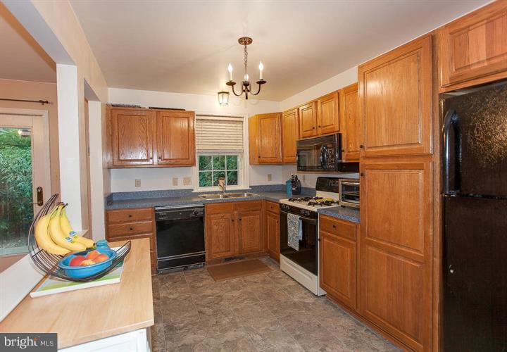 108 Riders Way Lebanon, PA 17042 - Photo 8 of 17 Gallery Image 8