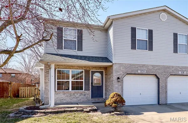 $179,900 | 1001 Cool Valley Drive, Unit A, Belleville, IL 62220