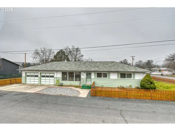 $259,900 | 321 Northeast 42nd Street, Pendleton, OR 97801