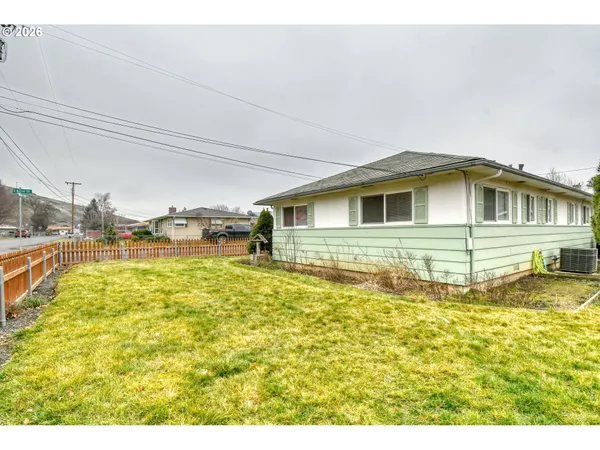 $259,900 | 321 Northeast 42nd Street, Pendleton, OR 97801