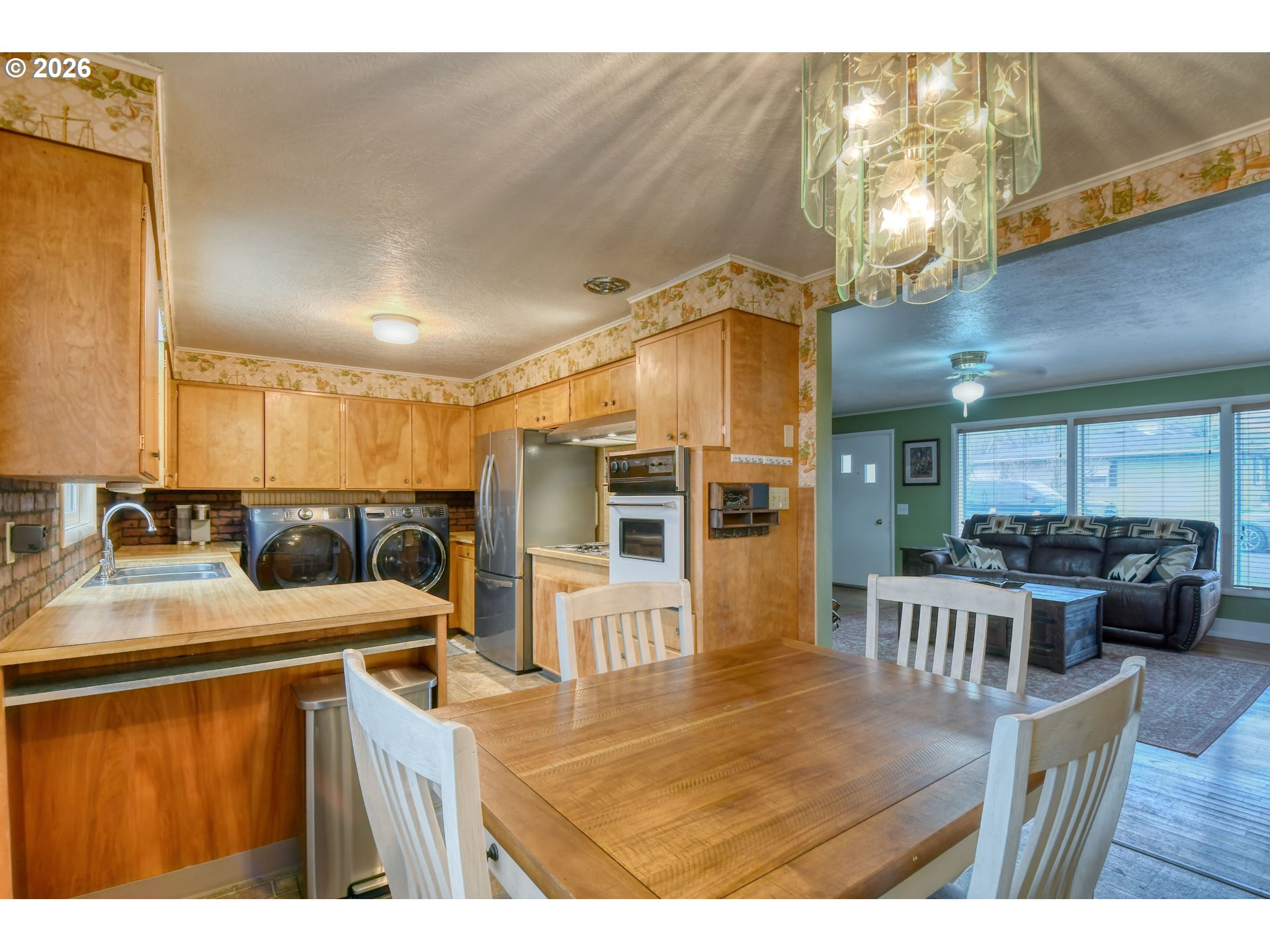 321 Northeast 42nd Street Pendleton, OR 97801 - Photo 9 of 43