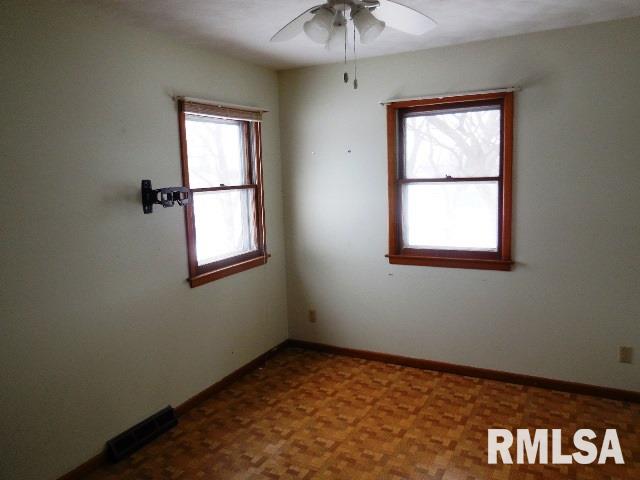 604 Tower Road Clinton, IA 52732 - Photo 15 of 24 Gallery Image 15