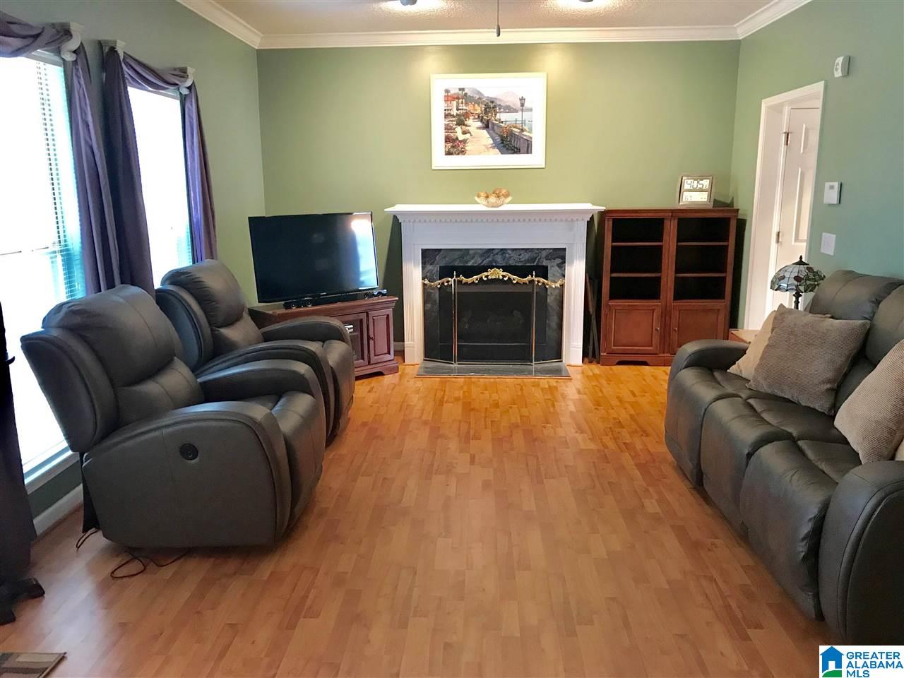 755 3rd Street Northeast Alabaster, AL 35007 - Photo 3 of 29