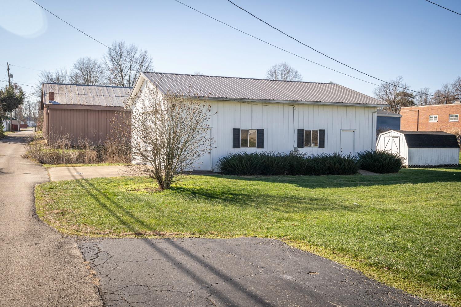 1595 Tri-County Road Winchester, OH 45697 - Photo 9 of 38 Gallery Image 9