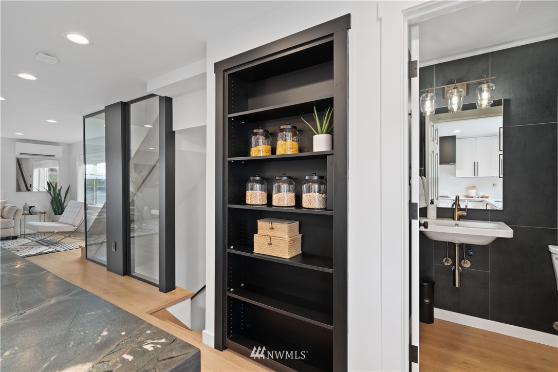 1222 East Fir Street, Unit A Seattle, WA 98122 - Photo 14 of 38