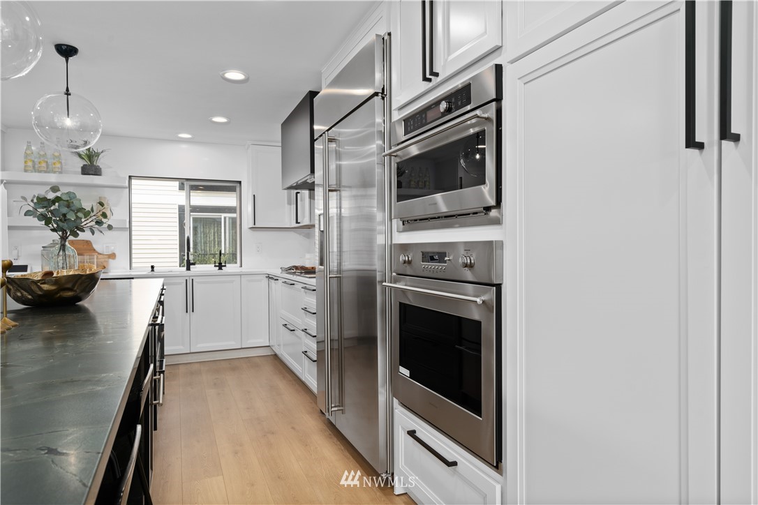 1222 East Fir Street, Unit A Seattle, WA 98122 - Photo 9 of 38