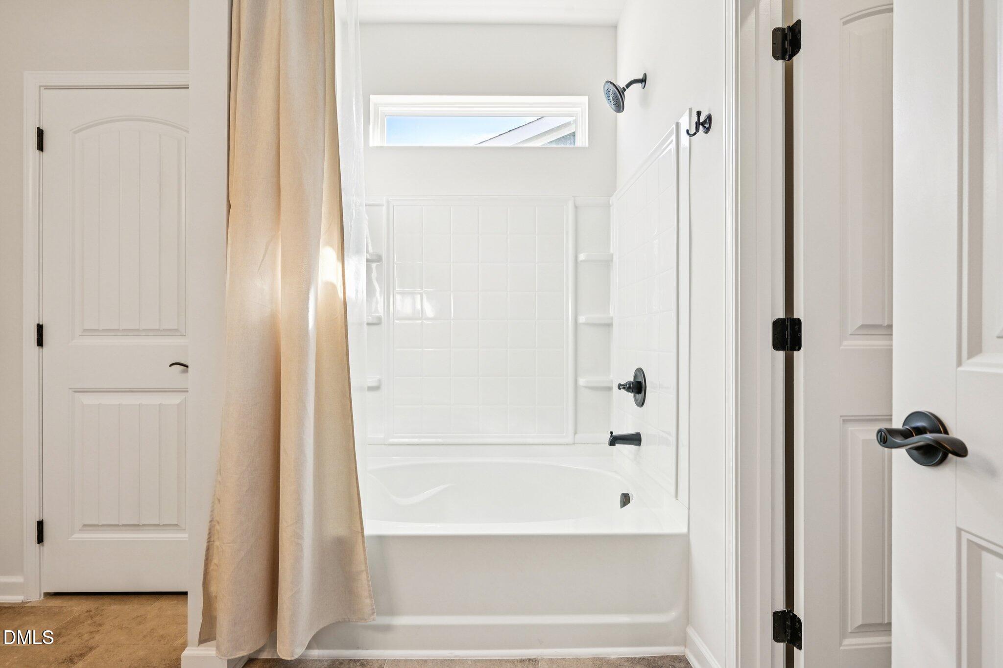 91 Commons Circle Clayton, NC 27520 - Photo 21 of 45 28-web-or-mls-Commons Cir-S2511-028