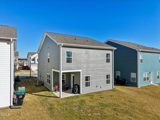 a view of a house with a big yard