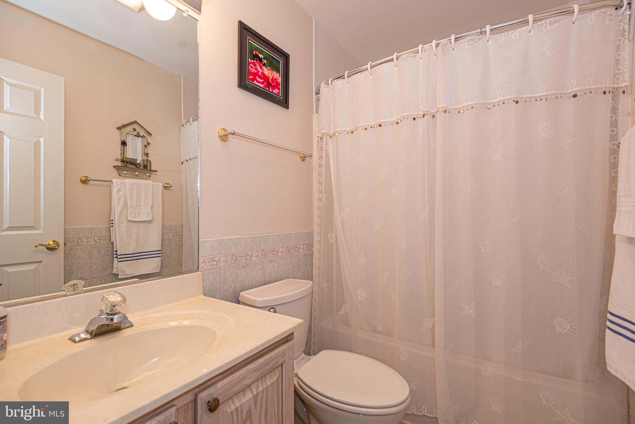 276 Windjammer Road Ocean Pines, MD 21811 - Photo 16 of 54 Bathroom 2