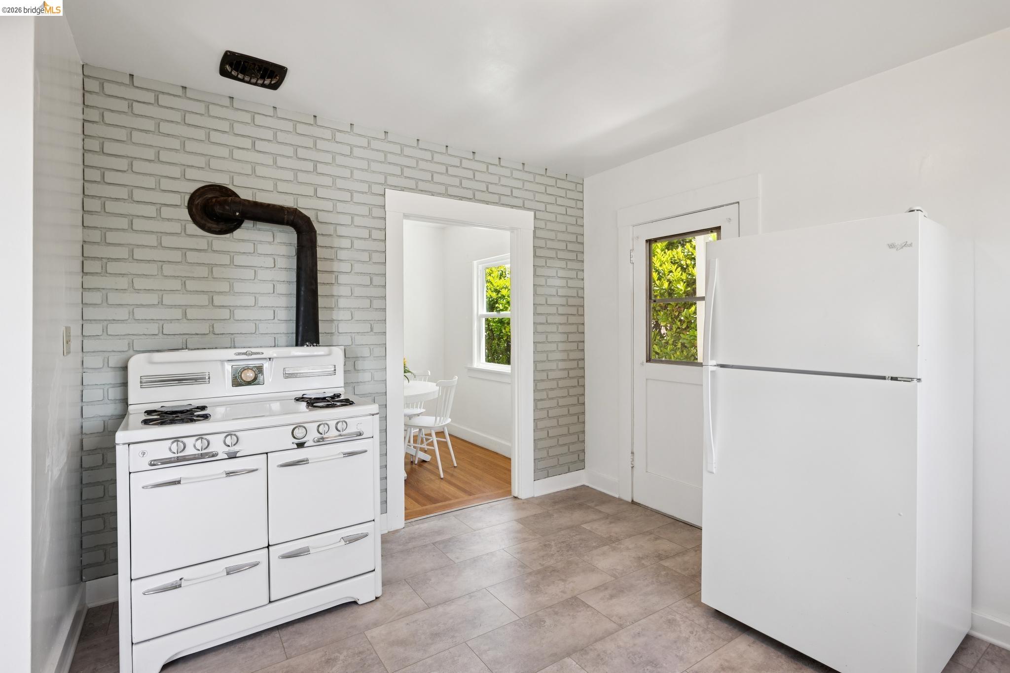 178 Ardmore Road Kensington, CA 94707 - Photo 25 of 50