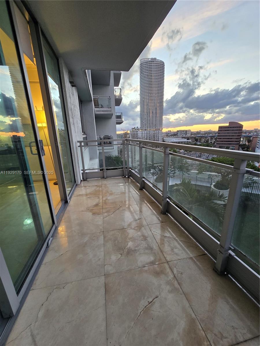 90 Southwest 3rd Street, Unit 1110 Miami, FL 33130 - Photo 22 of 55 a view of an outdoor space and barbecue grill