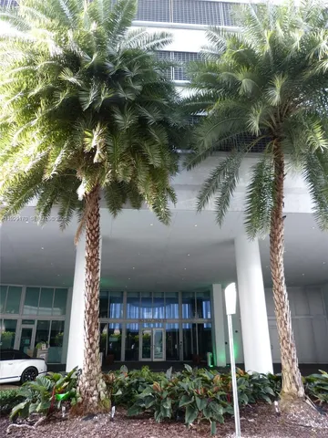 $3,100 | 90 Southwest 3rd Street, Unit 1110, Miami, FL 33130