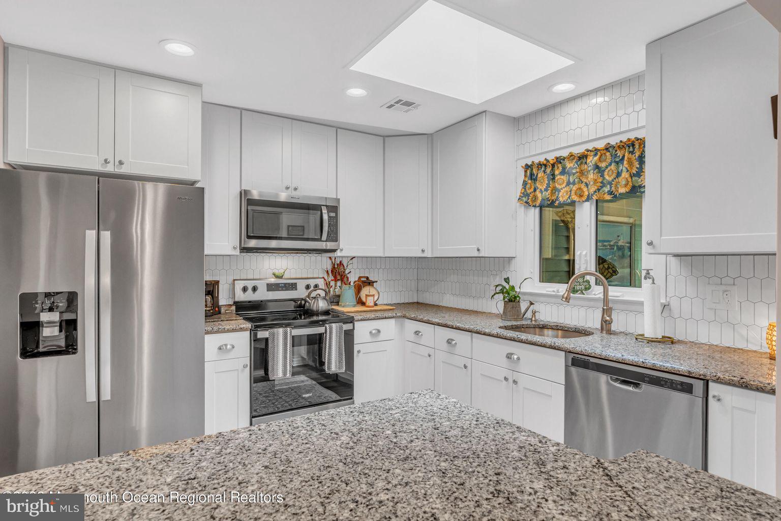 85 Meadowbrook Road Brick, NJ 08723 - Photo 12 of 27 Gallery Image 12