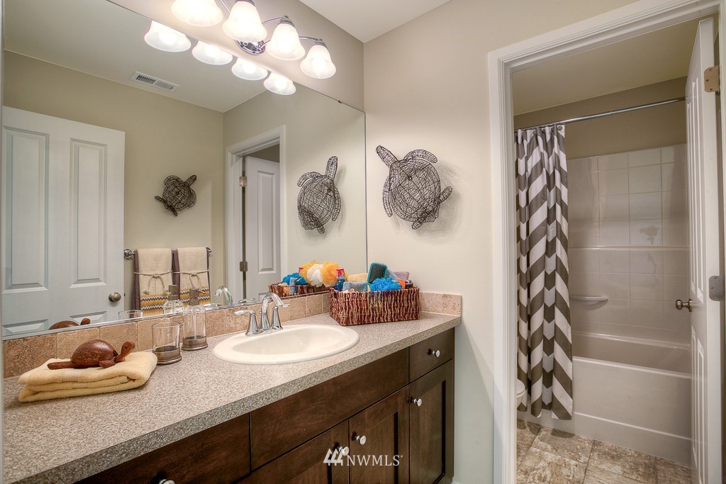 13738 173rd Place Southeast, Unit 20 Renton, WA 98059 - Photo 23 of 25 Gallery Image 23