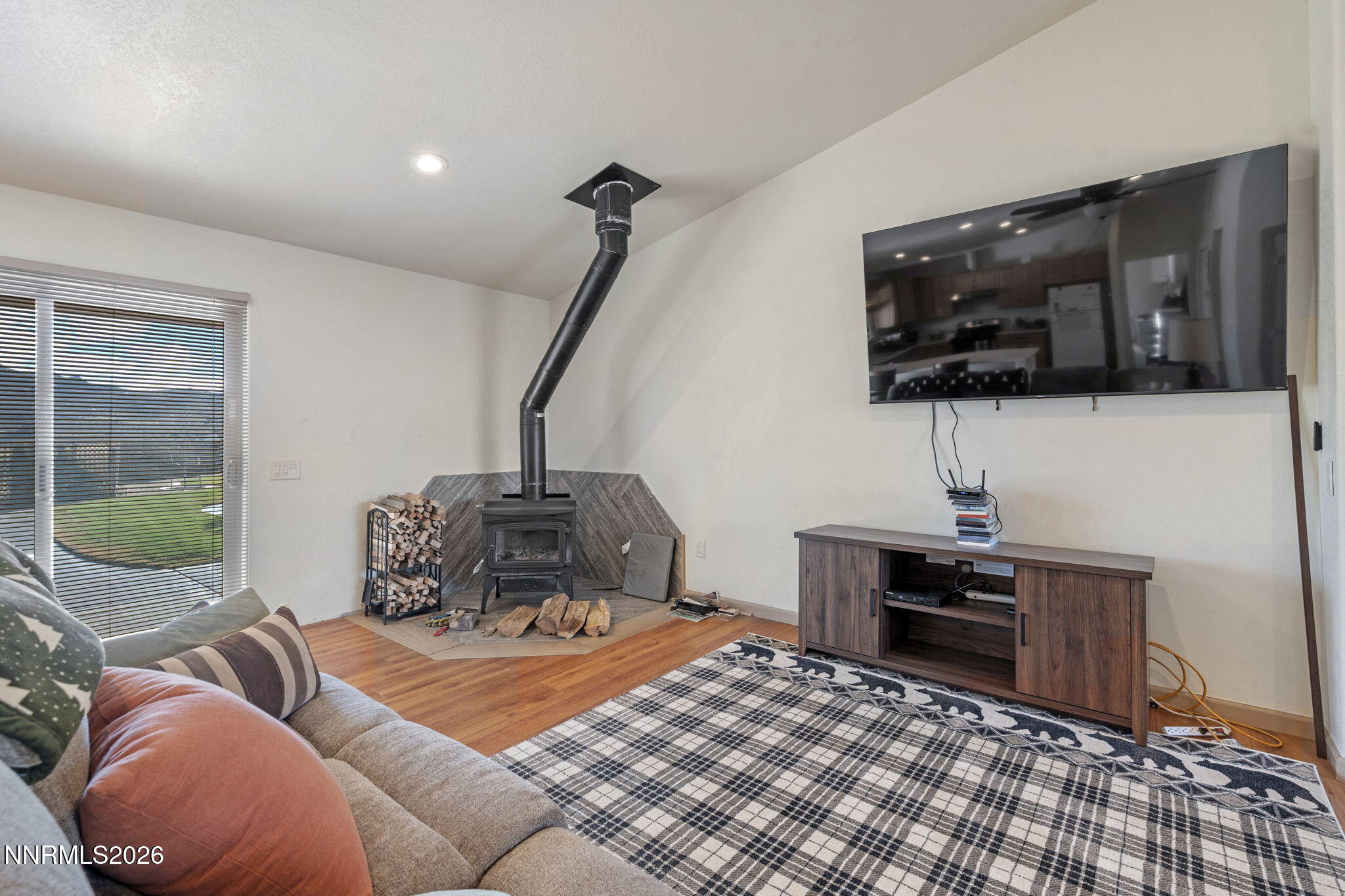 183 Shetland Circle Reno, NV 89508 - Photo 7 of 41 Great Room