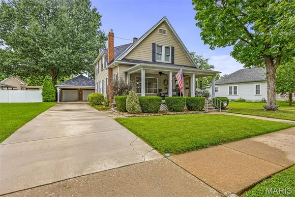 $395,000 | 315 Mississippi Avenue, Crystal City, MO 63019
