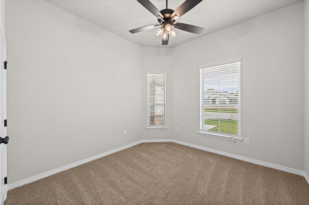 132 Lasso Loop Lorena, TX 76655 - Photo 17 of 36 Gallery Image 17