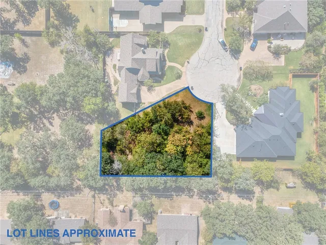 a picture of a door of the house