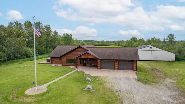 $699,900 | 7346 Smith Road, Saginaw, MN 55779
