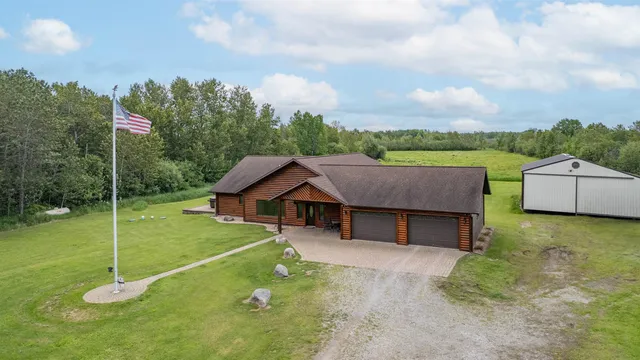 $699,900 | 7346 Smith Road, Saginaw, MN 55779