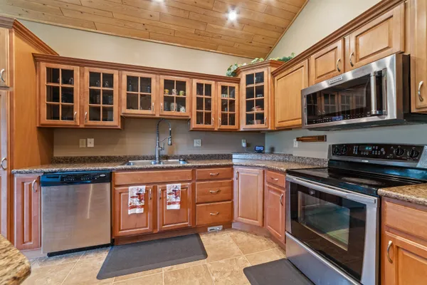 $659,900 | 7346 Smith Road, Saginaw, MN 55779