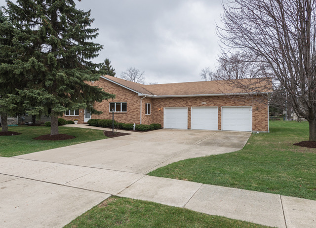 911 Parkside Road Naperville, IL 60540 - Photo 19 of 22