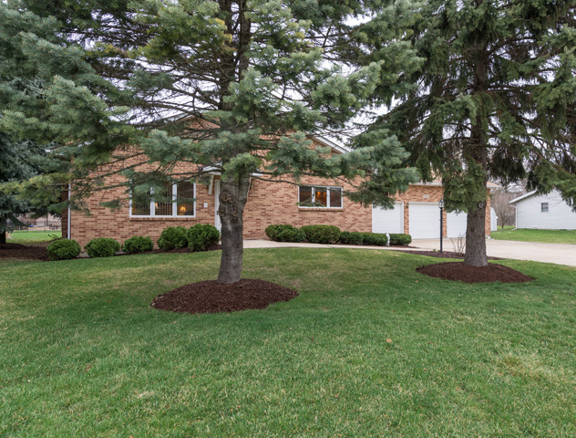 911 Parkside Road Naperville, IL 60540 - Photo 20 of 22
